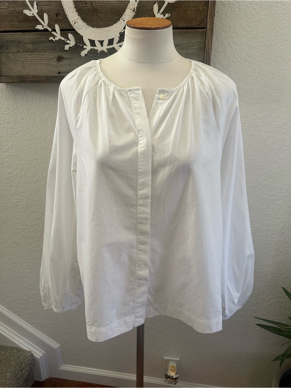 Universal Thread White Peasant Blouse 100% cotton Long-Sleeve Women's Top M NWT